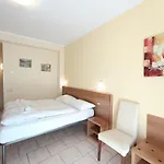 Oda ve Kahvaltı Bb Orchidea Stresa
