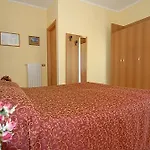 Oda ve Kahvaltı Bb Orchidea 2*