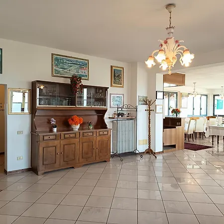 Bed and Breakfast Bb Orchidea Στρέσα