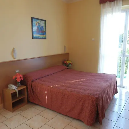 Bed and Breakfast Bb Orchidea Στρέσα